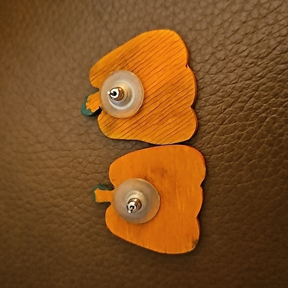 3/$30 Handpainted Wood Fall Autumn Thanksgiving Pumpkin Post Earrings - Picture 3 of 4
